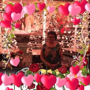 Meet your Posher, Nadia